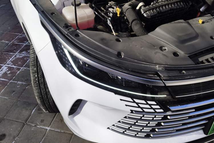 Used BYD Destroyer 05 2024 HONOR Edition DM-i 55KM Luxury Model Right Front Headlight