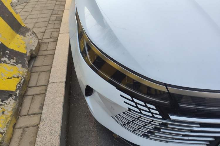 Used BYD Destroyer 05 2024 HONOR Edition DM-i 120KM Flagship Model Right Front Headlight