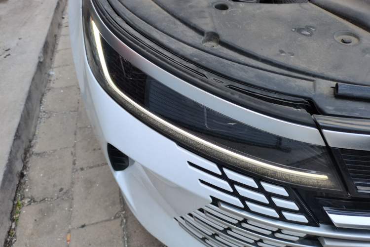 Used BYD Destroyer 05 2024 HONOR Edition DM-i 55KM Luxury Model Right Front Headlight