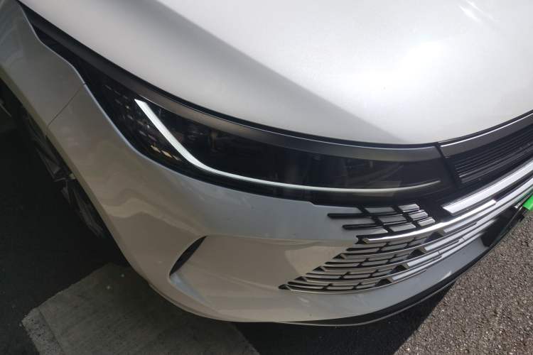 Used BYD Destroyer 05 2024 HONOR Edition DM-i 55KM Luxury Model Right Front Headlight