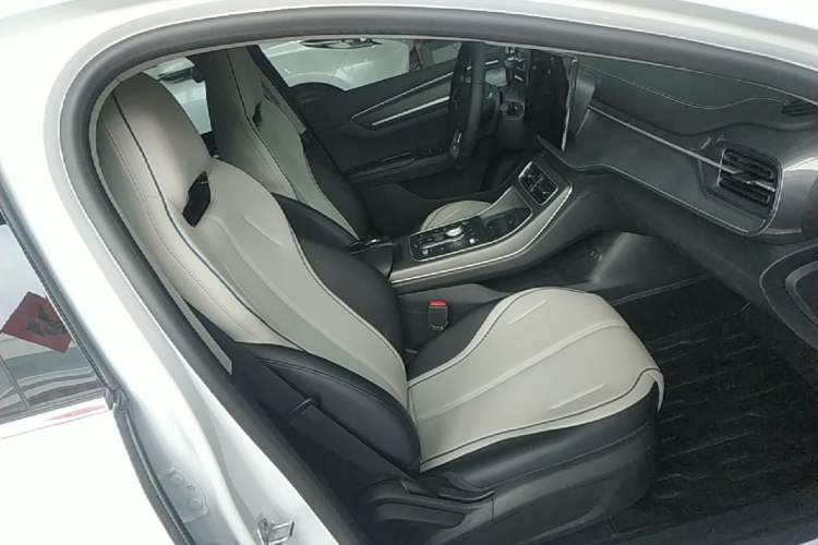 Used BYD Destroyer 05 2024 HONOR Edition DM-i 55KM Luxury Model Right Front Seat