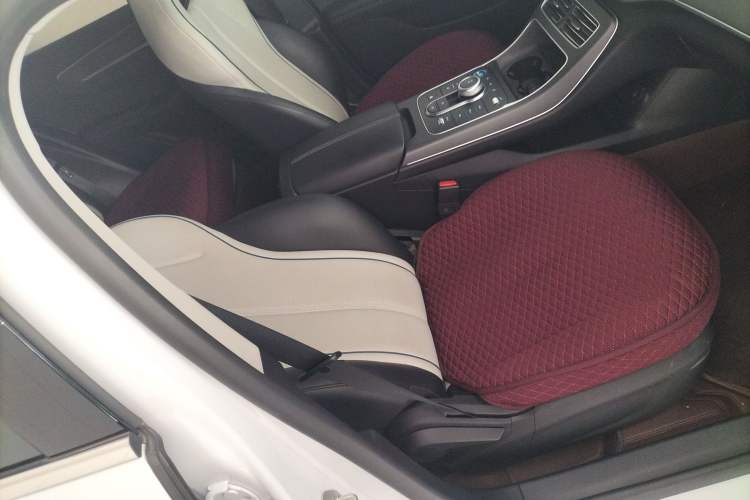 Used BYD Destroyer 05 2024 HONOR Edition DM-i 55KM Luxury Model Right Front Seat