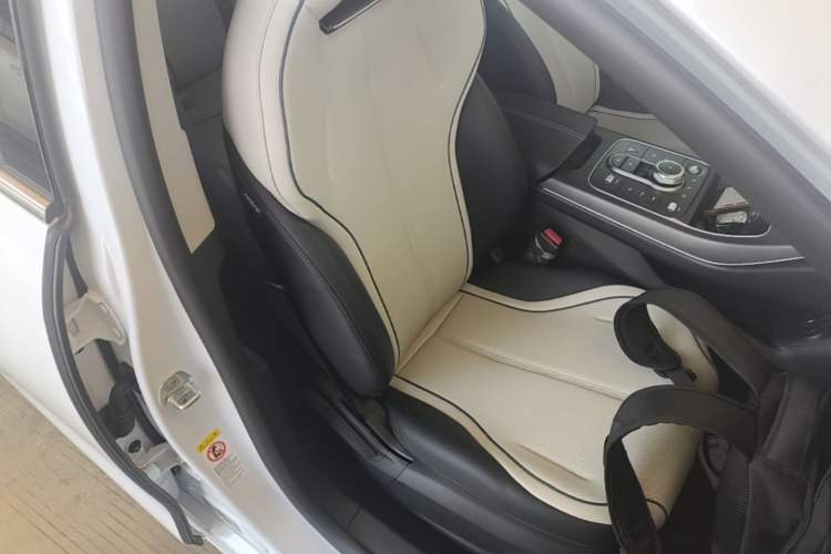 Used BYD Destroyer 05 2024 HONOR Edition DM-i 55KM Luxury Model Right Front Seat