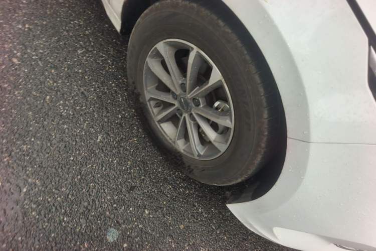 Used BYD Destroyer 05 2024 HONOR Edition DM-i 55KM Luxury Model Right Front Wheel Hub