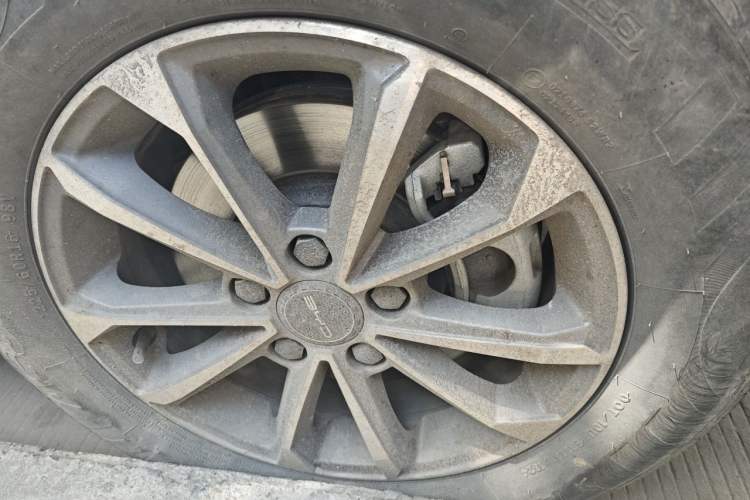 Used BYD Destroyer 05 2024 HONOR Edition DM-i 55KM Luxury Model Right Front Wheel Hub