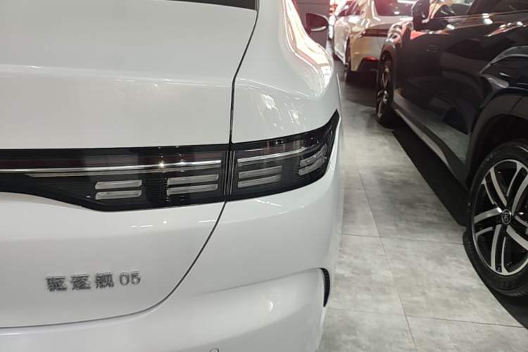 Used BYD Destroyer 05 2024 HONOR Edition DM-i 55KM Luxury Model Right Rear Taillight