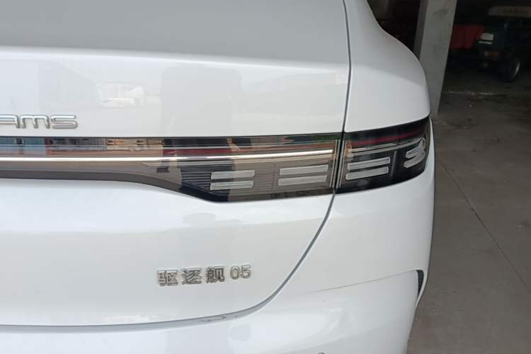 Used BYD Destroyer 05 2024 HONOR Edition DM-i 55KM Luxury Model Right Rear Taillight