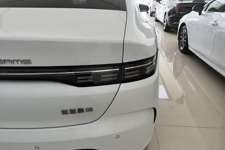 Used BYD Destroyer 05 2024 HONOR Edition DM-i 55KM Luxury Model Right Rear Taillight