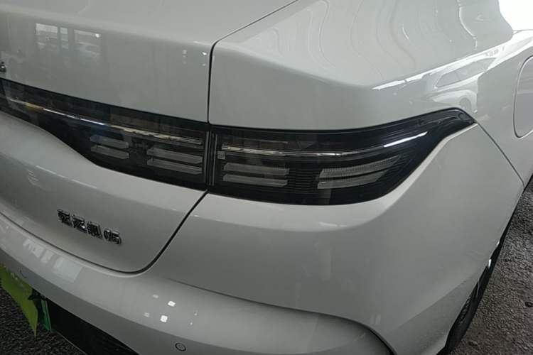 Used BYD Destroyer 05 2024 HONOR Edition DM-i 55KM Luxury Model Right Rear Taillight