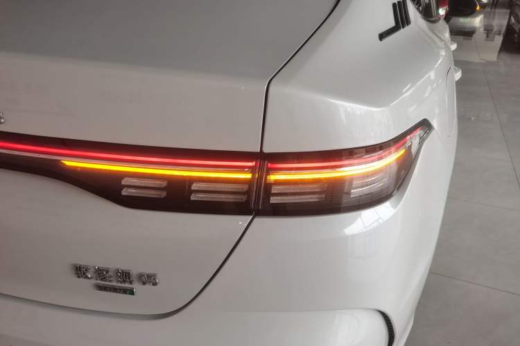 Used BYD Destroyer 05 2024 HONOR Edition DM-i 55KM Luxury Model Right Rear Taillight