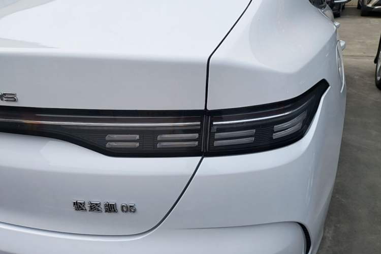 Used BYD Destroyer 05 2024 HONOR Edition DM-i 55KM Luxury Model Right Rear Taillight