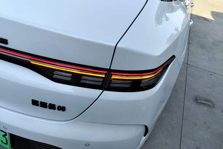 Used BYD Destroyer 05 2024 HONOR Edition DM-i 55KM Luxury Model Right Rear Taillight