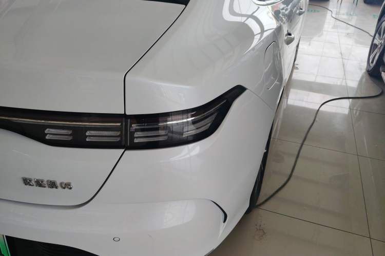 Used BYD Destroyer 05 2024 HONOR Edition DM-i 55KM Luxury Model Right Rear Taillight