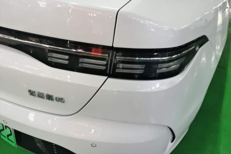 Used BYD Destroyer 05 2024 HONOR Edition DM-i 55KM Luxury Model Right Rear Taillight