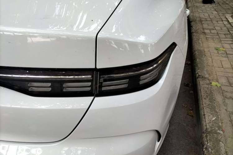 Used BYD Destroyer 05 2024 HONOR Edition DM-i 55KM Luxury Model Right Rear Taillight