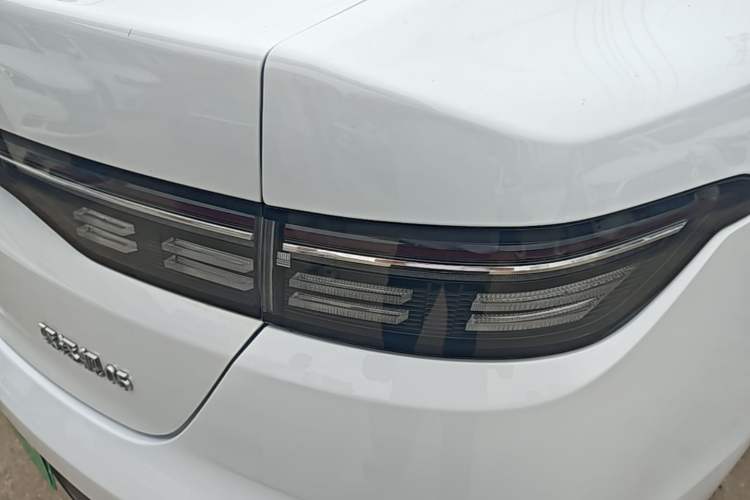 Used BYD Destroyer 05 2024 HONOR Edition DM-i 120KM Prestige Model Right Rear Taillight