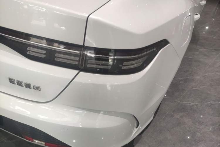 Used BYD Destroyer 05 2024 HONOR Edition DM-i 55KM Luxury Model Right Rear Taillight