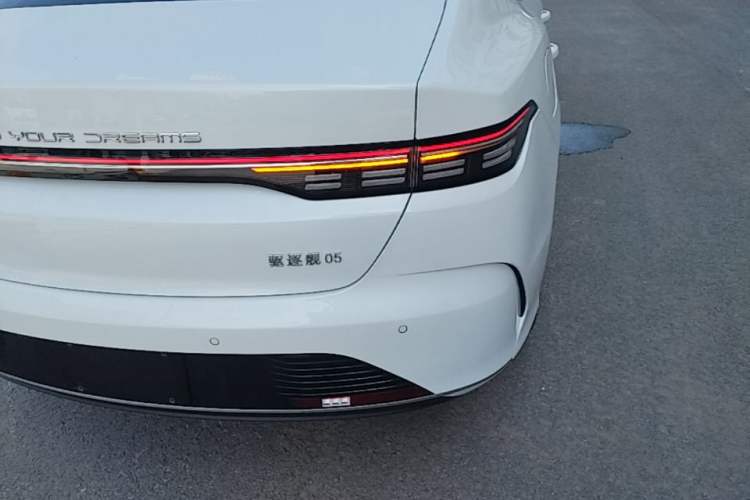 Used BYD Destroyer 05 2024 HONOR Edition DM-i 55KM Prestige Model Right Rear Taillight