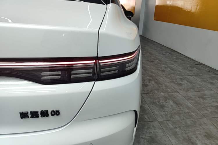 Used BYD Destroyer 05 2024 HONOR Edition DM-i 55KM Luxury Model Right Rear Taillight
