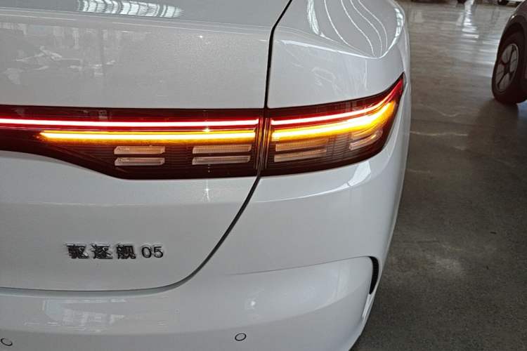 Used BYD Destroyer 05 2024 HONOR Edition DM-i 55KM Luxury Model Right Rear Taillight