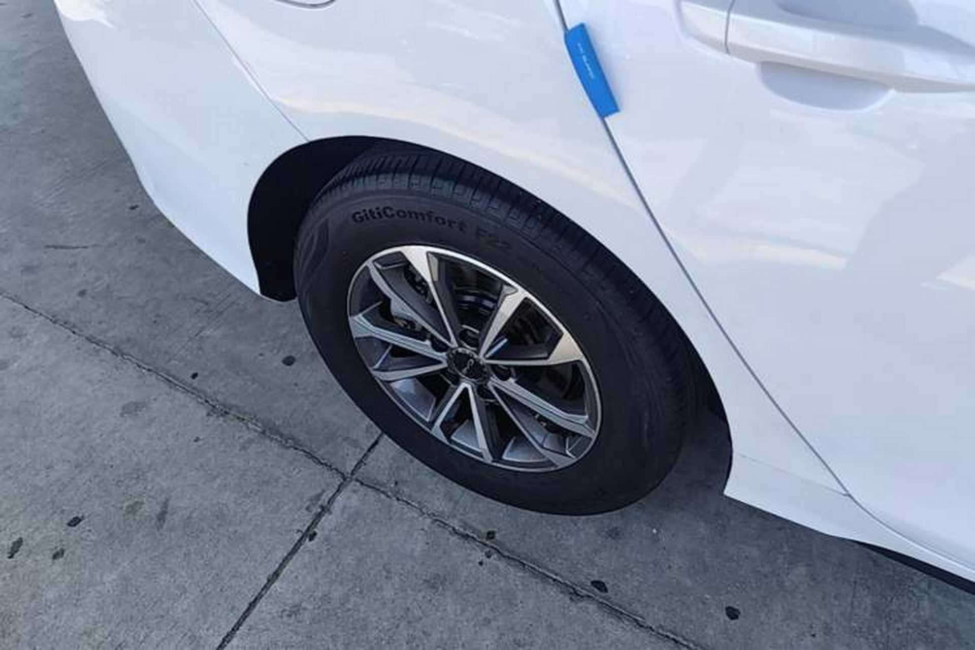 Used BYD Destroyer 05 2024 HONOR Edition DM-i 55KM Luxury Model Right Rear Wheel Hub