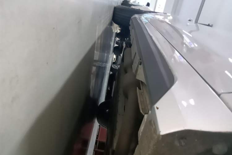 Used BYD Destroyer 05 2024 HONOR Edition DM-i 55KM Luxury Model Right Side Sill