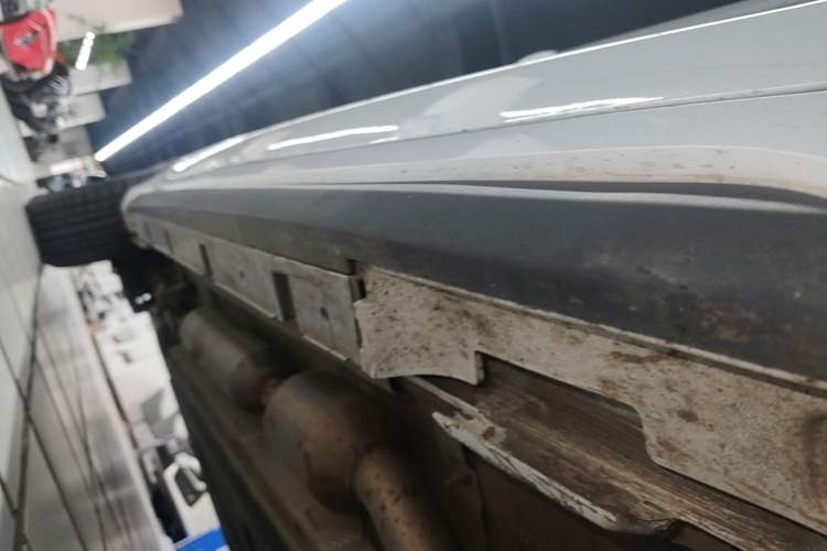 Used BYD Destroyer 05 2024 HONOR Edition DM-i 55KM Luxury Model Right Side Sill