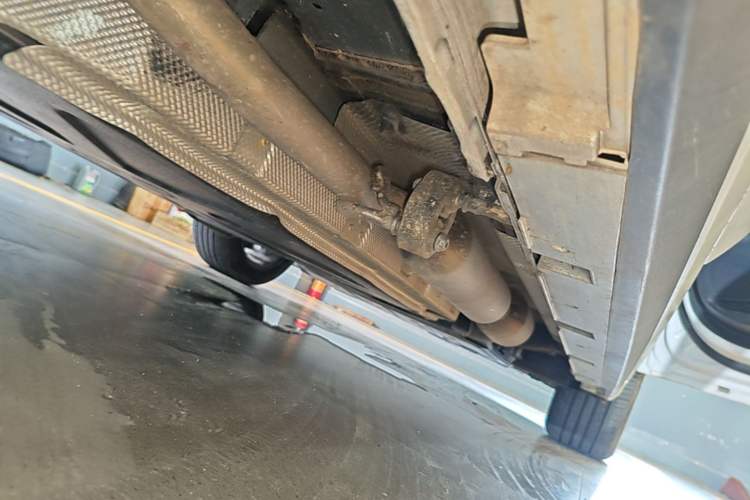 Used BYD Destroyer 05 2024 Honor Edition DM-i 120KM Luxury Model Right Side Sill