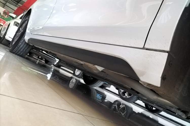 Used BYD Destroyer 05 2024 HONOR Edition DM-i 55KM Luxury Model Right Side Sill