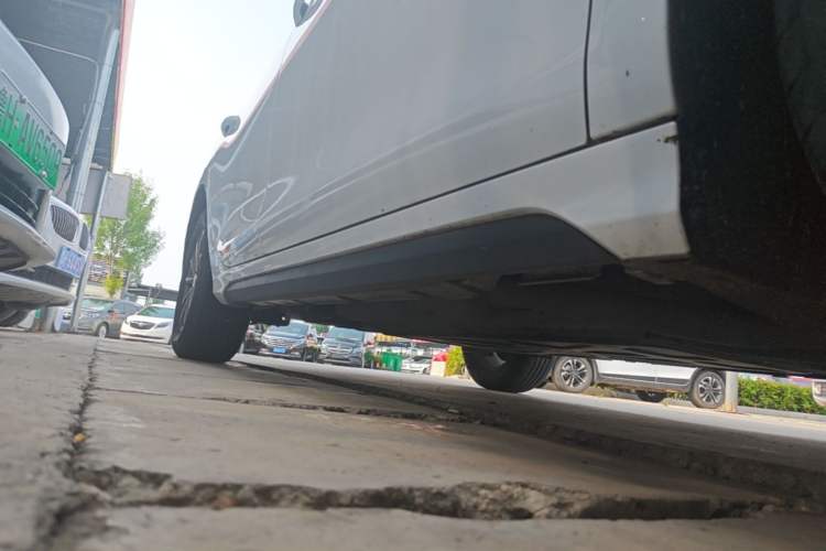 Used BYD Destroyer 05 2024 HONOR Edition DM-i 55KM Luxury Model Right Side Sill