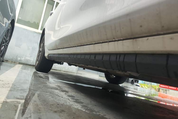 Used BYD Destroyer 05 2024 HONOR Edition DM-i 55KM Luxury Model Right Side Sill