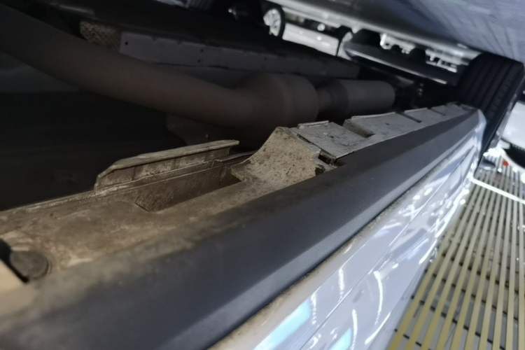 Used BYD Destroyer 05 2024 HONOR Edition DM-i 55KM Luxury Model Right Side Sill