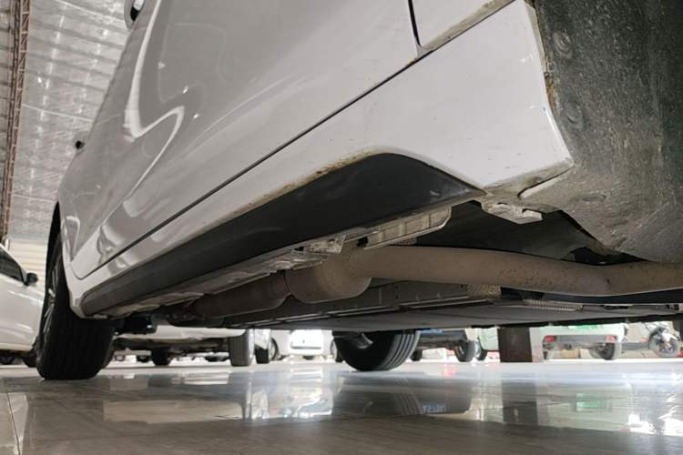 Used BYD Destroyer 05 2024 HONOR Edition DM-i 55KM Luxury Model Right Side Sill