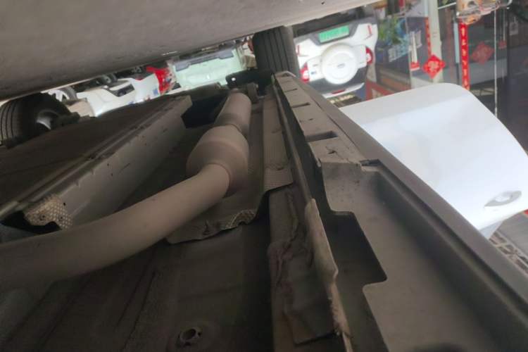 Used BYD Destroyer 05 2024 HONOR Edition DM-i 55KM Luxury Model Right Side Sill
