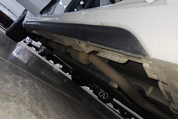 Used BYD Destroyer 05 2024 HONOR Edition DM-i 55KM Luxury Model Right Side Sill