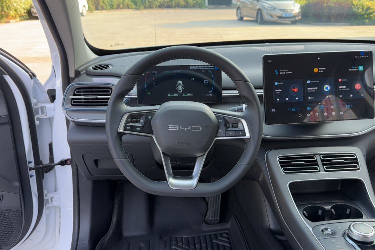 Used BYD Destroyer 05 2024 HONOR Edition DM-i 55KM Luxury Model Steering Wheel