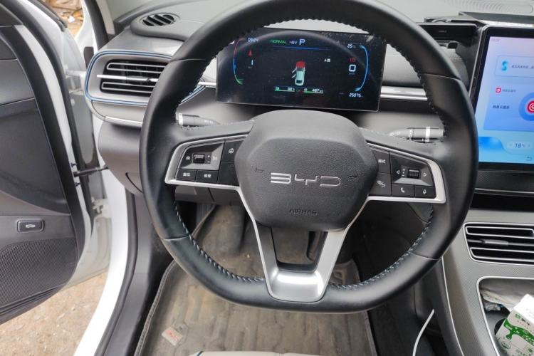 Used BYD Destroyer 05 2024 HONOR Edition DM-i 55KM Luxury Model Steering Wheel
