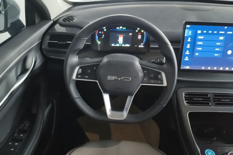 Used BYD Destroyer 05 2024 HONOR Edition DM-i 55KM Luxury Model Steering Wheel