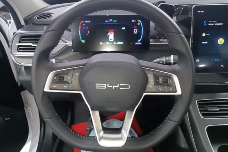 Used BYD Destroyer 05 2024 HONOR Edition DM-i 55KM Luxury Model Steering Wheel