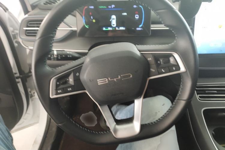 Used BYD Destroyer 05 2024 HONOR Edition DM-i 55KM Luxury Model Steering Wheel