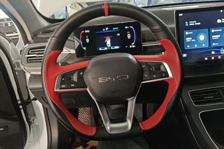 Used BYD Destroyer 05 2024 HONOR Edition DM-i 55KM Luxury Model Steering Wheel