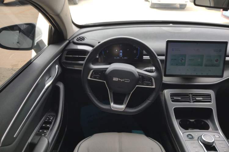 Used BYD Destroyer 05 2024 HONOR Edition DM-i 55KM Luxury Model Steering Wheel