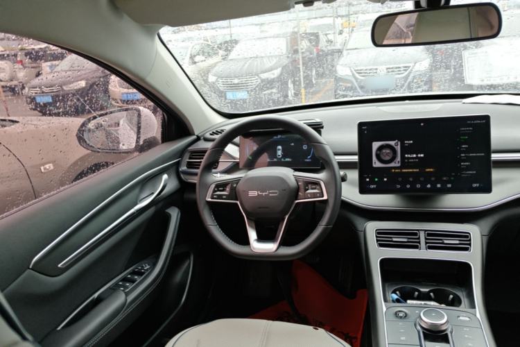Used BYD Destroyer 05 2024 HONOR Edition DM-i 55KM Luxury Model Steering Wheel