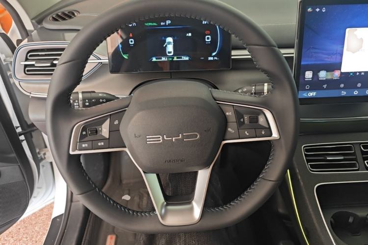 Used BYD Destroyer 05 2024 HONOR Edition DM-i 55KM Luxury Model Steering Wheel