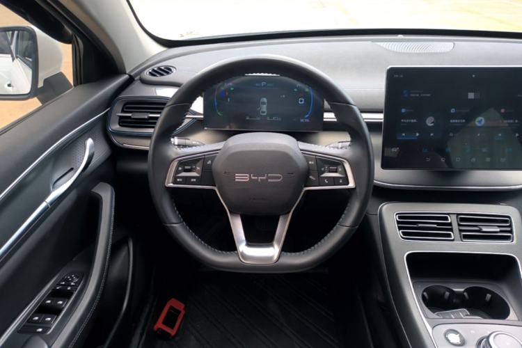 Used BYD Destroyer 05 2024 HONOR Edition DM-i 55KM Luxury Model Steering Wheel