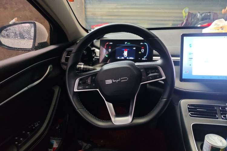 Used BYD Destroyer 05 2024 HONOR Edition DM-i 120KM Prestige Model Steering Wheel