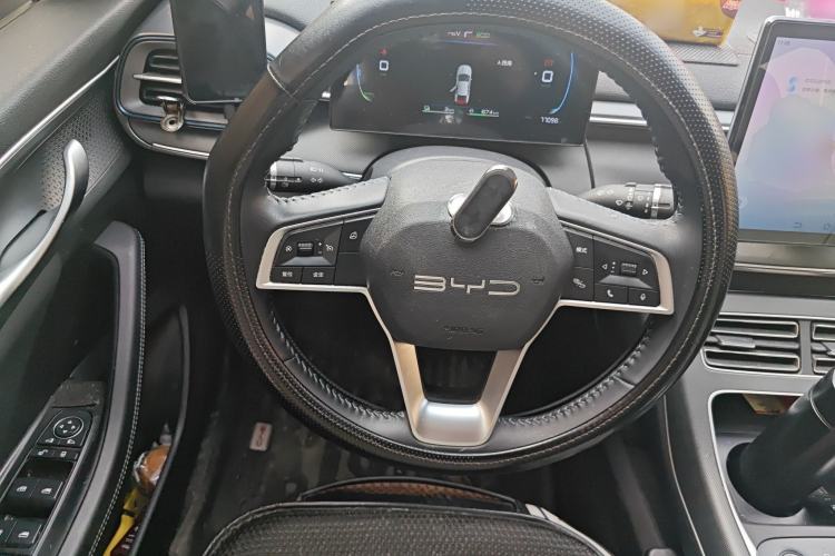 Used BYD Destroyer 05 2024 HONOR Edition DM-i 55KM Luxury Model Steering Wheel
