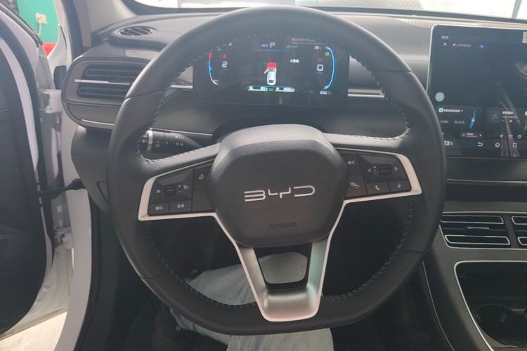 Used BYD Destroyer 05 2024 HONOR Edition DM-i 55KM Luxury Model Steering Wheel
