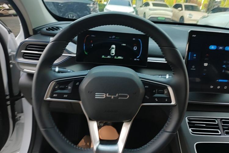 Used BYD Destroyer 05 2024 HONOR Edition DM-i 55KM Luxury Model Steering Wheel