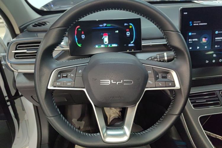Used BYD Destroyer 05 2024 HONOR Edition DM-i 55KM Luxury Model Steering Wheel